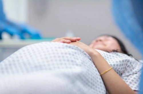 Azərbaycanda 18 yaşlı qız qeysəriyyə əməliyyatından sonra öldü