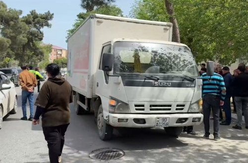 Sumqayıtda yük maşını qadın piyadanı vuraraq öldürüb
