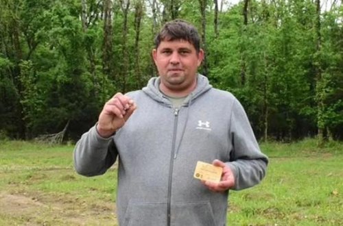 Zibil olduğunu düşündü, amma almaz çıxdı: ABŞ-da bir parkda sürpriz kəşf 