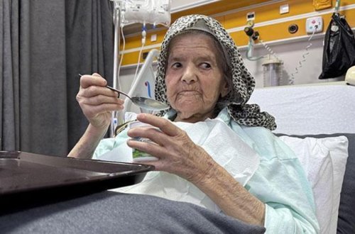 92 yaşlı qadının bağırsağından görün nələr çıxdı – İllərdir udurmuş - FOTO