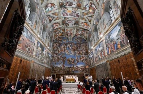 Vatikanda matəm başa çatdı: Gizlilik andı alındı, seçki başlayır