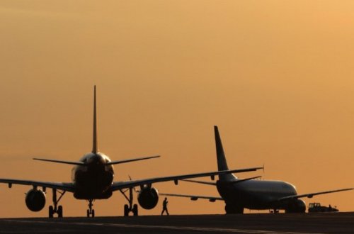 Hindistanda 18 hava limanı bağlanıb, 200-ə yaxın uçuş ləğv edilib