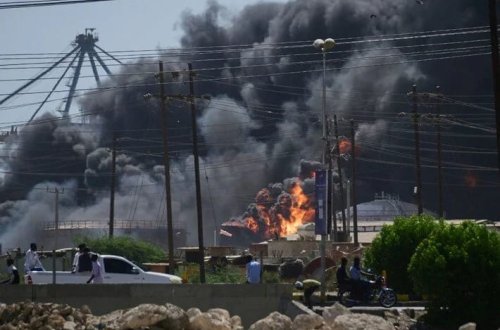 Port Sudanda partlayış: Dəniz bazası hədəfə alınıb