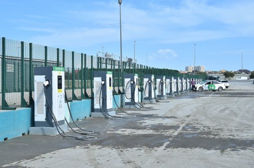 80 kub metrdən çox yağış suyu ərazidən təmizləndi - Foto