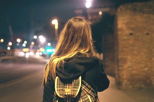 14 yaşlı qız babasının evindən yoxa çıxdı