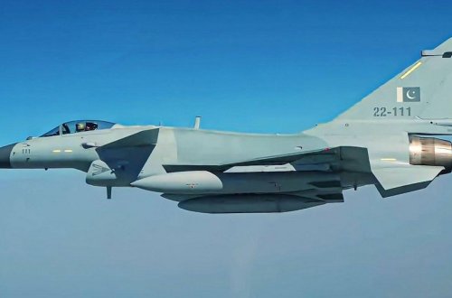 KİV: Pakistanın Hərbi Hava Qüvvələri Hindistanın azı iki qırıcısını vurub