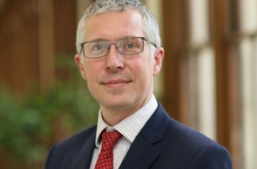 Britaniya səfiri ümummilli lider Heydər Əliyevi anıb