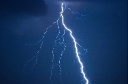 Banqladeşdə 13 nəfər ildırım vurması nəticəsində ölüb