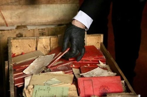 Ali Məhkəmənin zirzəmisində nasist sənədləri tapılıb