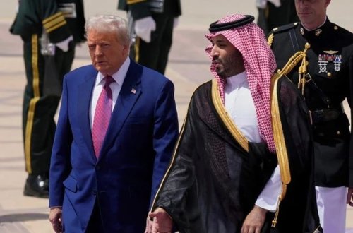 Trampın Yaxın Şərq turu başladı