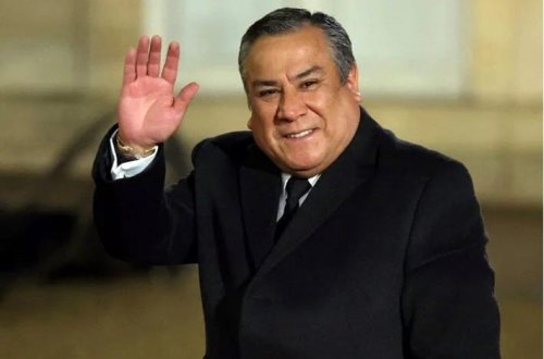 Perunun baş naziri Adrianzen istefa verib