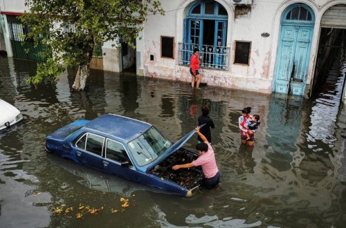 Argentinada daşqınlar səbəbindən 7 mindən çox insan təxliyə edilib