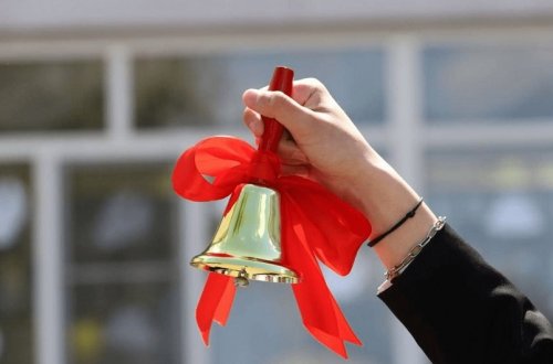 Məktəblərdə “Son zəng” tədbirlərinin keçiriləcəyi tarix açıqlanıb