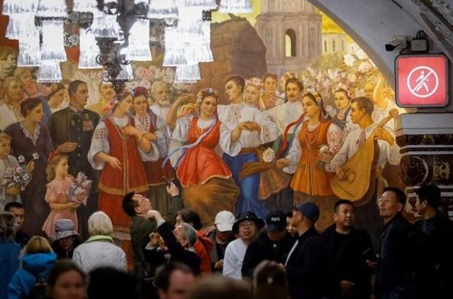 Yeraltı sərgi zalı: Sənət əsərləri ilə bəzədilmiş metro