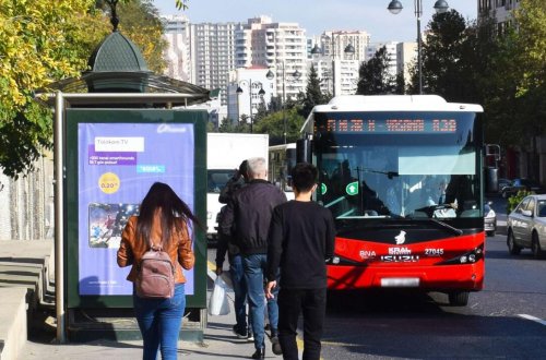 Bakıda avtobusdakı insidentin TƏFƏRRÜATI məlum olub: Ailədaxili münaqişə zəminində baş verib