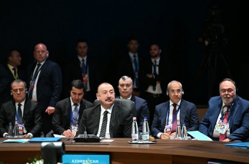 Azərbaycan Prezidenti: Orta Dəhlizin rəqəmsallaşdırılmasına böyük önəm veririk