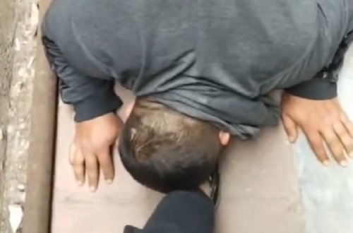 Kişiyə ayaqqabısını öpdürən qadınla bağlı - Rəsmi açıqlama