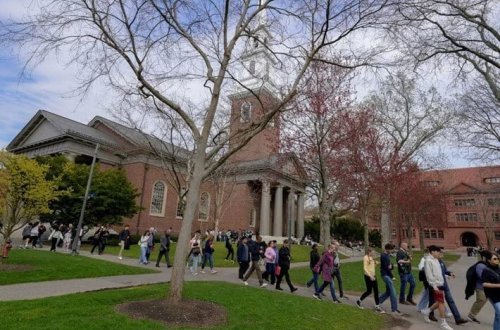 Harvard Universiteti beynəlxalq tələbə qəbulunu dayandırdı