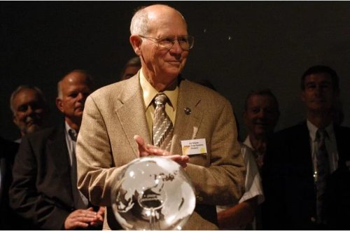 Apollon 13-ü xilas edən səssiz kosmos qəhrəmanı vəfat edib