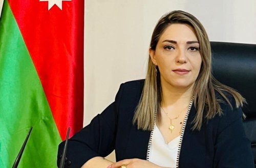 Daha bir məktəb direktoru üçün “əcəl zəngi” – Aygün Hüseynovanın səsyazısı yayıldı: Pul gətirin!