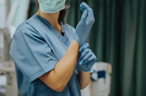 Koronavirus bu ölkədə yenidən sürətlə yayılır - Yoluxma sayı 5 qat artdı