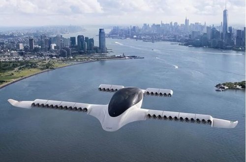 Uçan taksi ilk dəfə havaya qalxdı