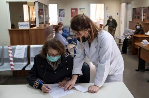 20 min həkim Yunanıstanı tərk edib