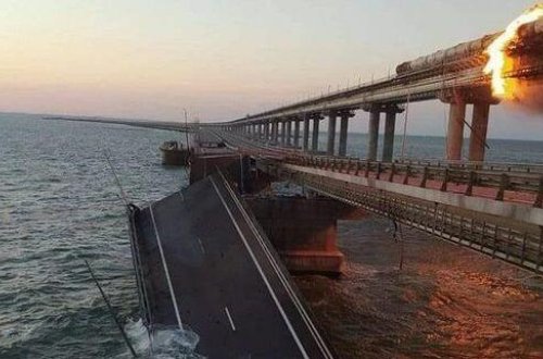 Ukrayna Krım körpüsünü partlatdı - VİDEO