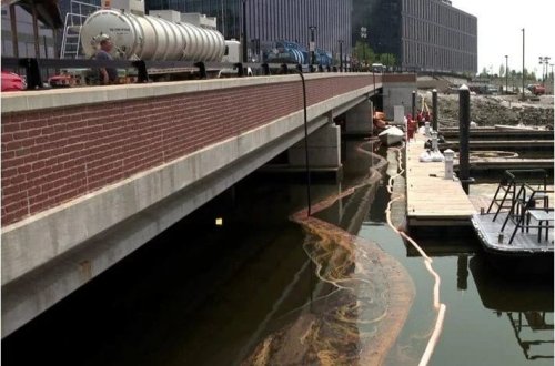 ABŞ-da xəstəxanadan 2000 qallon dizel yanacağı dənizə sızıb