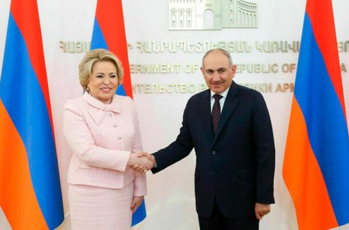 Matviyenko İrəvanda Paşinyanla görüşüb