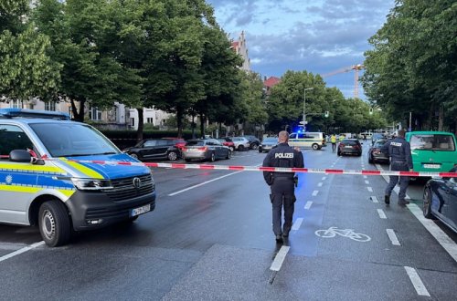 Almaniyada qadın bıçaqla insanlara hücum edib, xəsarət alanlar var