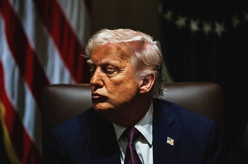 Kaliforniya hökuməti Trampı məhkəməyə verib