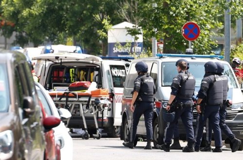 Avstriya polisi məktəbə hücum edən şəxsin evində əldəqayırma bomba aşkar edib