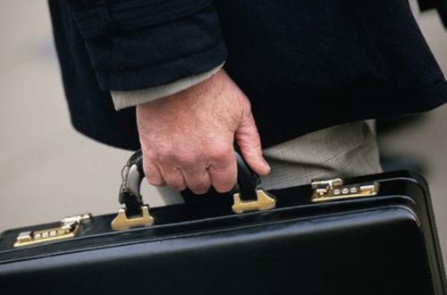 Azərbaycanlı diplomat evində ölü tapıldı