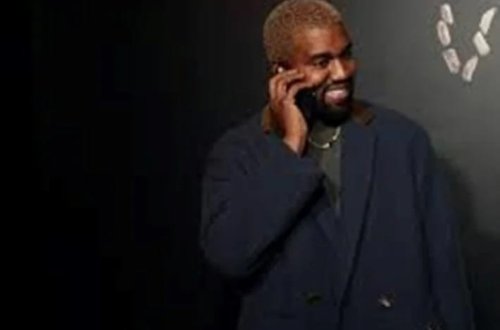 Kanye West yenidən adını dəyişib