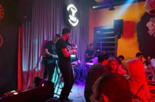 “Yeni Oxen Klub”un açılışı oldu – “Yeni gəlmədik, geri gəldik” – VİDEO