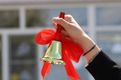 Bu gün Azərbaycan məktəblərində 113 minə yaxın məzun üçün “Son zəng” çalınacaq