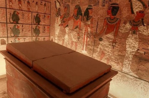 Misirdə dəhşətli kəşf: 11 nəfərlik məzar tarixdə ilk ola bilər