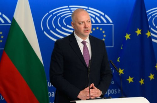 Bolqarıstan səfirliyini müvəqqəti olaraq İrandan Azərbaycana köçürüb