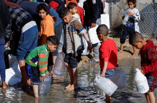 UNICEF: Qəzzada uşaqlar susuzluqdan ölməyə başlayacaq