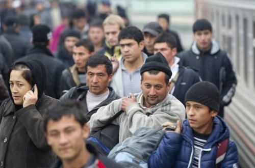 Rusiyada miqrantların ödənişli xəstəlik məzuniyyəti ilə bağlı yeniliklər tətbiq ediləcək