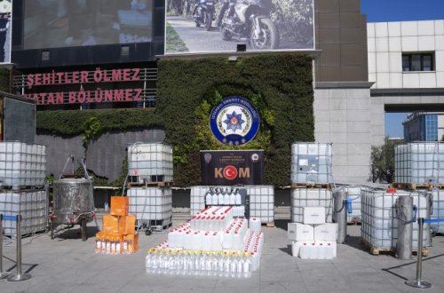 İstanbulda saxta içki əməliyyatı - Həbs olunanlar var