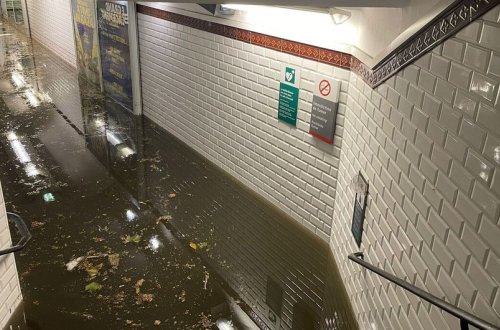 Tufan Parisdə həyatı iflic edib, Milli Assambleyanın iclası yarımçıq qalıb