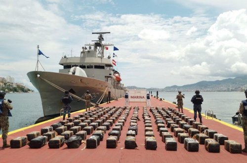 Meksikada narkotacirin sualtı qayığından 3,5 ton kokain müsadirə olunub