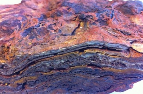 Dünyanın ən qədim daşları Kanadada tapılıb