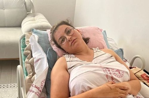 21 günlük həyat yoldaşını balkondan atdı