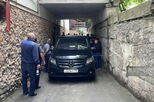 Yekaterinburqda öldürülən iki azərbaycanlının nəşi qohumlarına təhvil verilib