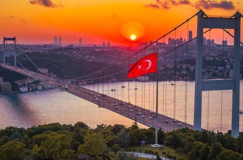 İstanbulda dənizdə çimmək qadağan edildi