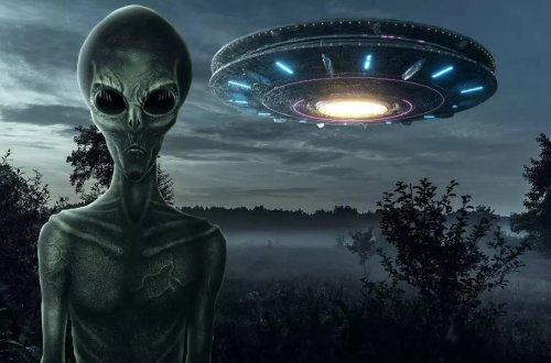 Yad planetlilər şəhərə doğru yaxınlaşır? – Qorxu dolu anlar - ANBAAN VİDEO