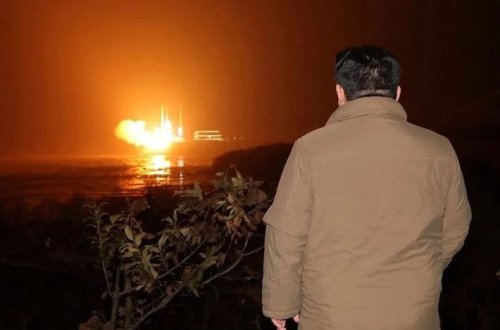 Amerikalıların Şimali Koreyanın silahlarının hesabını ödədiyi bildirilir